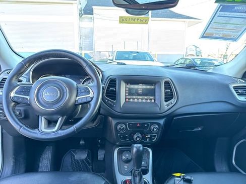 Used 2017 Jeep Compass Latitude w/ Popular Equipment Group image 16