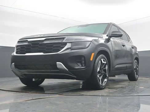 Used 2025 Kia Seltos SX w/ SX Sunroof Package image 46