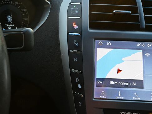 Used 2020 Lincoln MKZ Reserve w/ Elements Package image 17