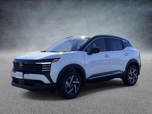 New 2026 Nissan Kicks SV image 5