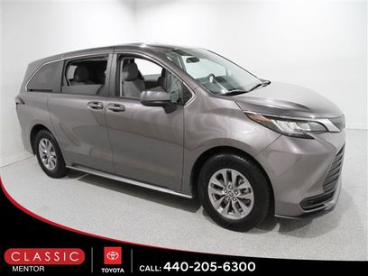 Certified 2023 Toyota Sienna LE