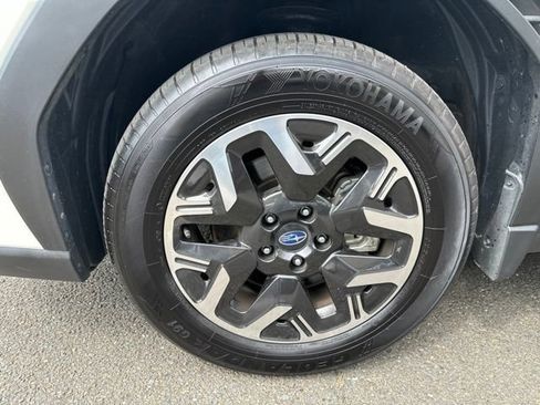 Certified 2025 Subaru Forester Premium AWD/4WD image 33