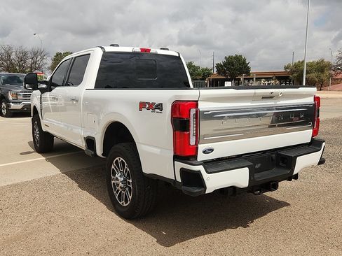 Used 2026 Ford F250 Platinum w/ Platinum Plus Package AWD/4WD image 2
