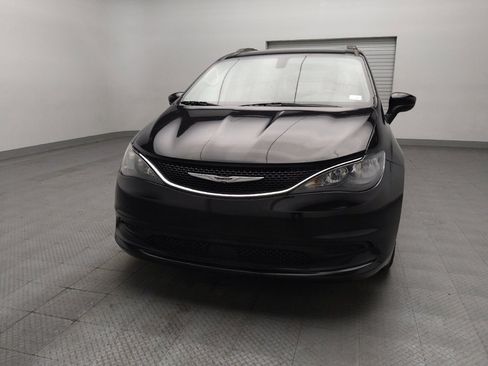 Used 2021 Chrysler Voyager Lxi FWD image 15