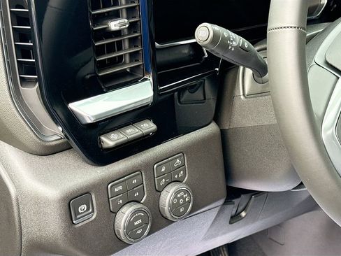 New 2026 Chevrolet Silverado 3500 LTZ w/ LTZ Plus Package AWD/4WD image 10