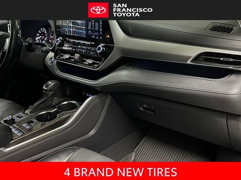 Used 2022 Toyota Highlander Platinum AWD/4WD image 24