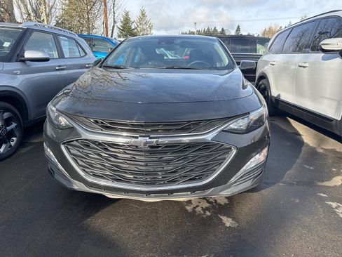 Used 2024 Chevrolet Malibu LT w/ Midnight Edition image 3
