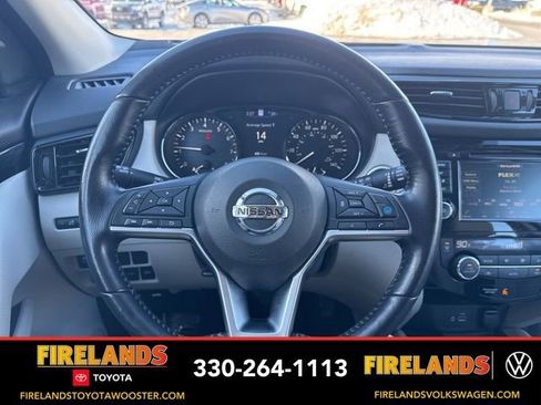 Used 2022 Nissan Rogue Sport SL image 18