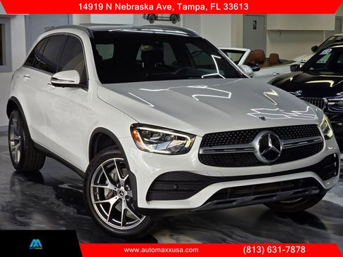 Used 2020 Mercedes-Benz GLC 300 4MATIC image 1