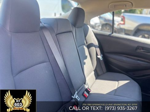 Used 2024 Toyota Corolla LE FWD image 11