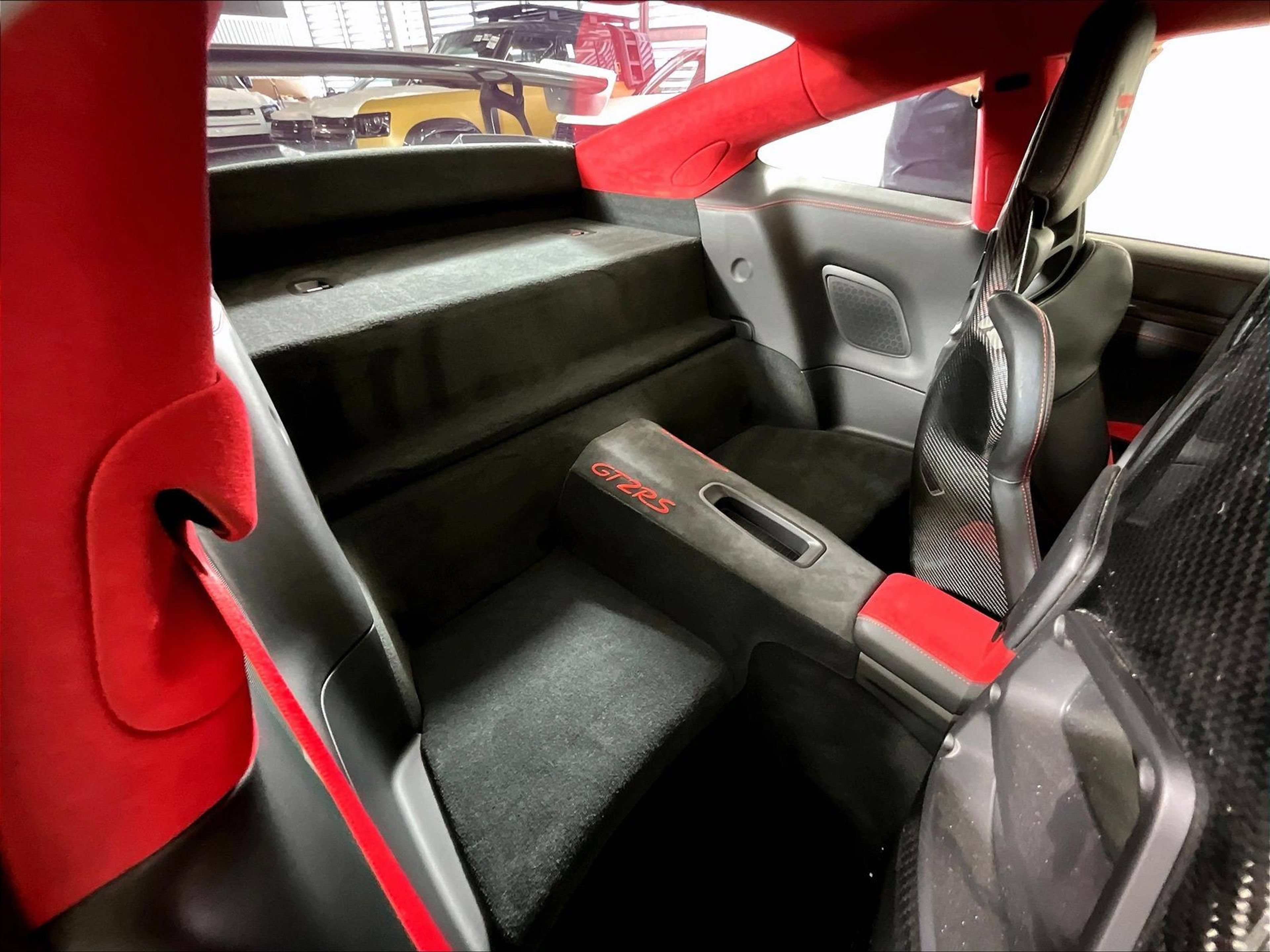 Certified 2018 Porsche 911 GT2 RS RWD image 19