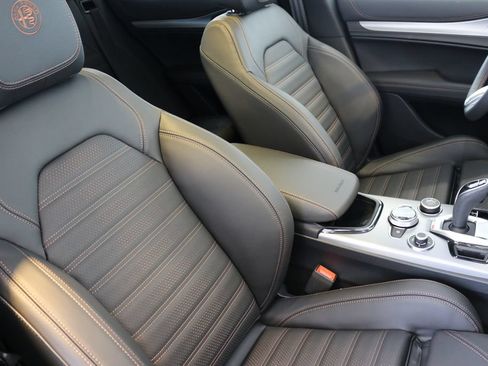 New 2025 Alfa Romeo Stelvio Sprint AWD/4WD image 46
