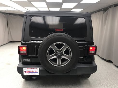 Used 2022 Jeep Wrangler Unlimited Sport image 3