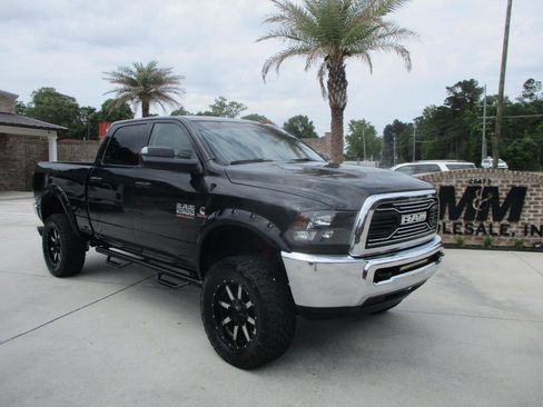 Used 2016 RAM 2500 Tradesman w/ Chrome Appearance Group AWD/4WD image 17