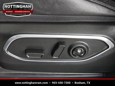 Used 2024 Jeep Wagoneer L Series II w/ Flexible Seating Group AWD/4WD image 28