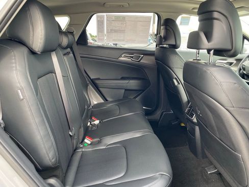 New 2026 Kia Sportage EX image 24