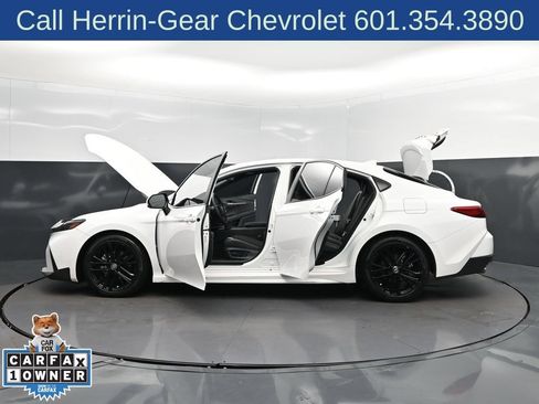 Used 2025 Toyota Camry SE w/ Multimedia Upgrade Package FWD image 46