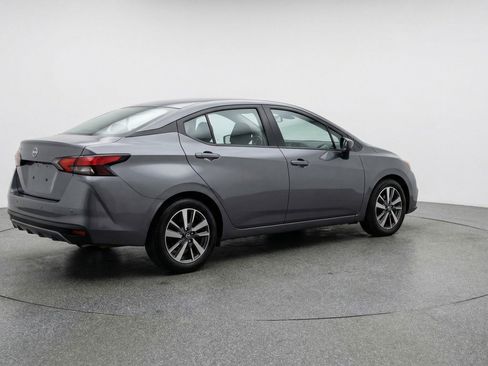 Used 2025 Nissan Versa SV image 9