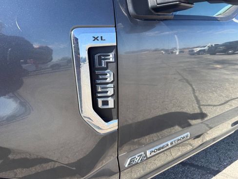 Used 2020 Ford F350 XL w/ Power Equipment Group image 14