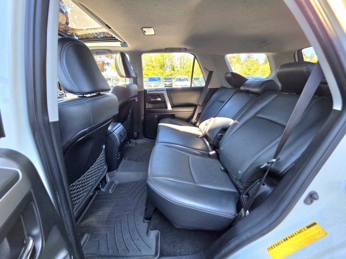 Used 2017 Toyota 4Runner Limited AWD/4WD image 12