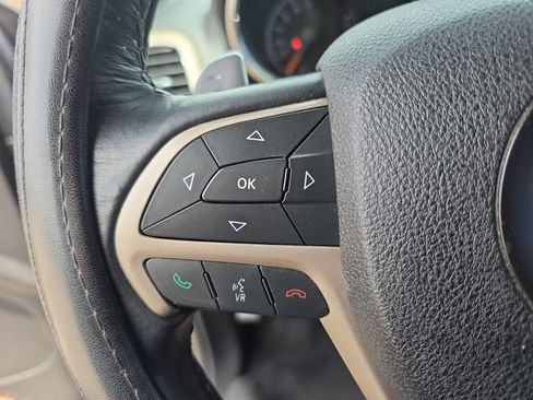 Used 2015 Jeep Grand Cherokee Laredo w/ Quick Order Package 23E AWD/4WD image 22