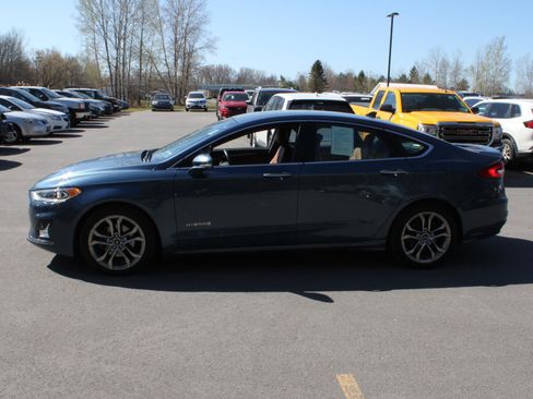Used 2019 Ford Fusion Titanium FWD image 5