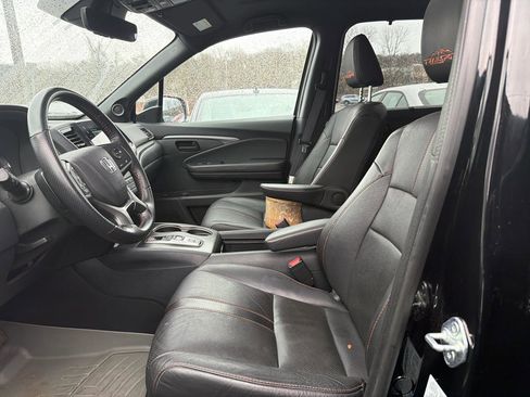 Used 2023 Honda Passport TrailSport image 19