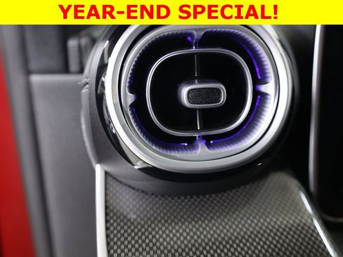 Used 2025 Mercedes-Benz GLC 300 4MATIC image 12