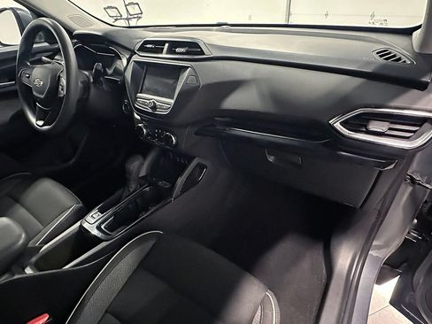 Used 2021 Chevrolet TrailBlazer LT w/ Driver Confidence Package FWD image 25