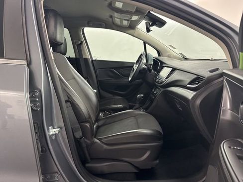 Used 2019 Buick Encore Preferred image 13