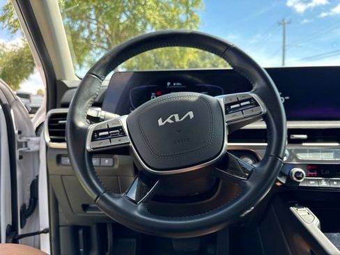 Used 2025 Kia Telluride S FWD image 28