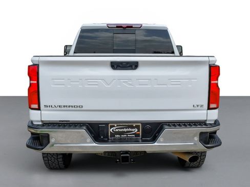 Used 2025 Chevrolet Silverado 2500 LTZ w/ LTZ Convenience Package AWD/4WD image 8