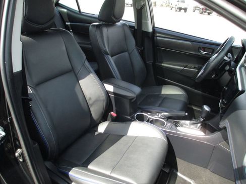 Used 2018 Toyota Corolla XSE image 20