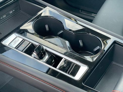 Certified 2025 Volkswagen Atlas Peak Edition SE image 23