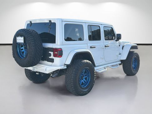 Used 2023 Jeep Wrangler Unlimited Rubicon 4xe w/ Steel Bumper Group AWD/4WD image 3