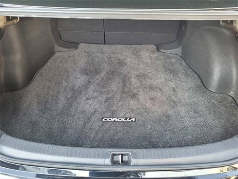 Used 2024 Toyota Corolla LE image 19