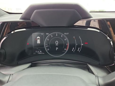 Used 2025 Lexus NX 250 FWD w/ Towing Package (2000 Lbs) image 15
