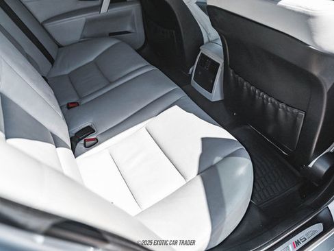 Used 2006 BMW M5 image 53