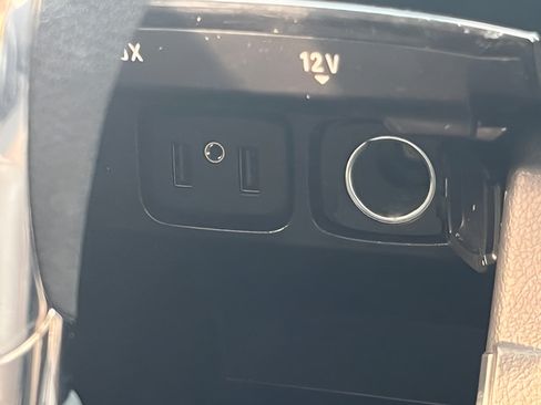 Used 2020 Buick Encore Preferred AWD/4WD image 28