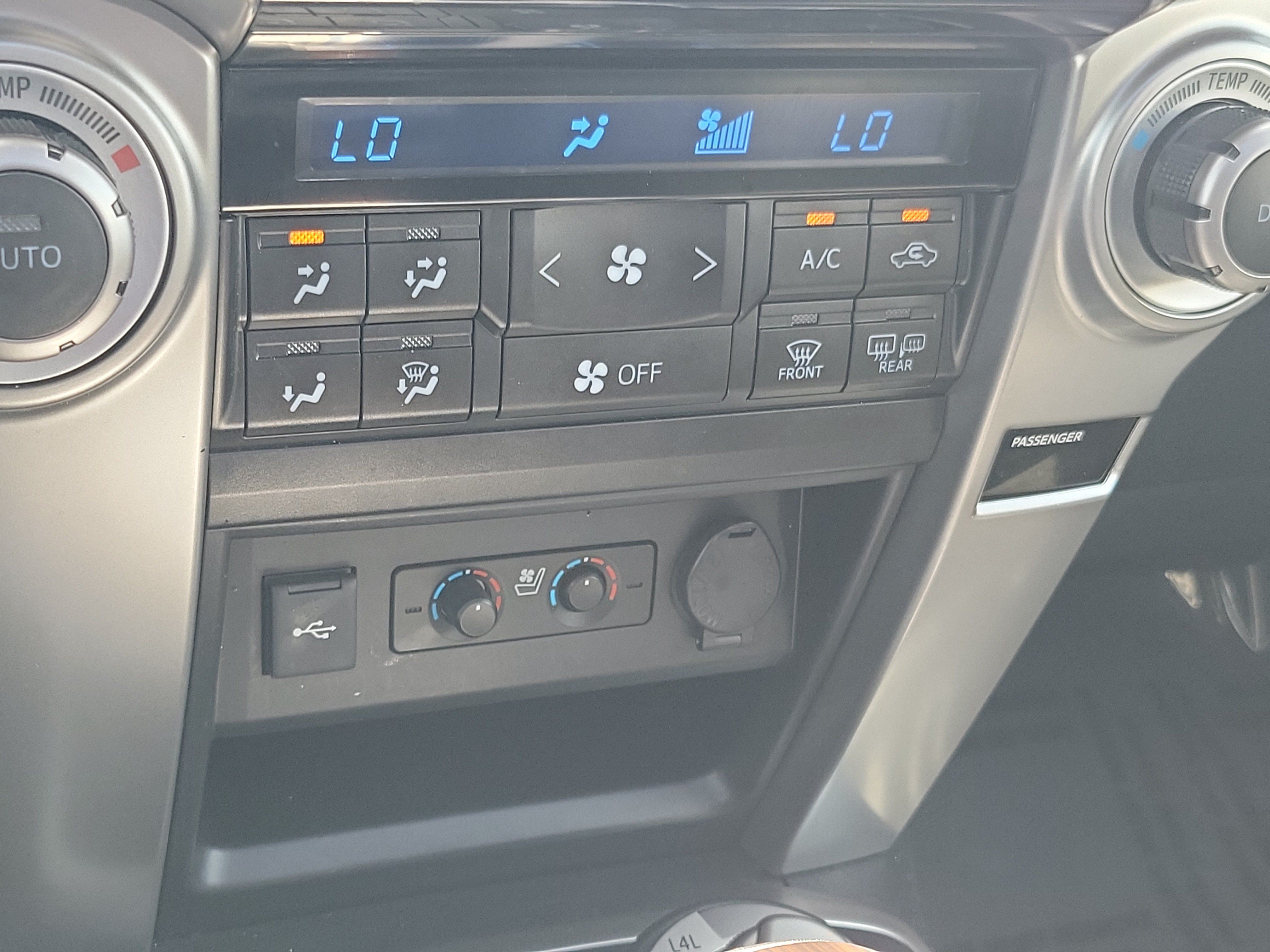 Certified 2021 Toyota 4Runner Limited AWD/4WD image 30