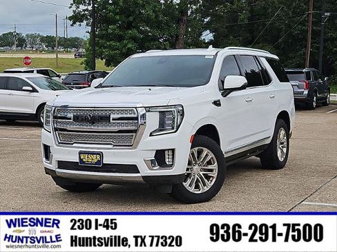 Certified 2022 GMC Yukon SLT w/ SLT Luxury Package AWD/4WD image 32