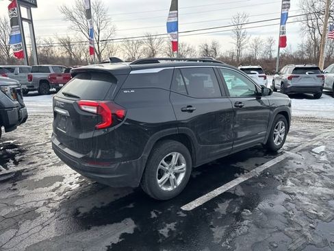 Certified 2022 GMC Terrain SLE w/ Driver Convenience Package image 10