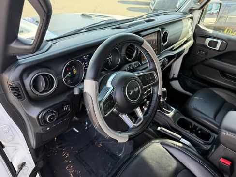 Used 2023 Jeep Wrangler Unlimited Rubicon 4xe w/ Cold Weather Group AWD/4WD image 14