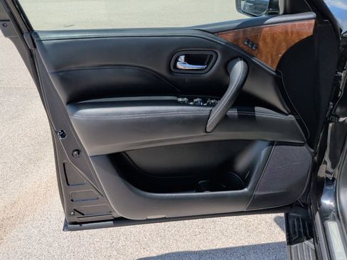 Used 2019 INFINITI QX80 Luxe w/ All-Season Package RWD image 16