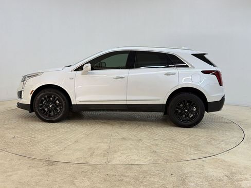 Used 2021 Cadillac XT5 Luxury FWD image 2