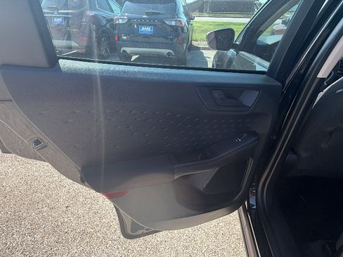 Used 2020 Ford Escape S AWD/4WD image 15