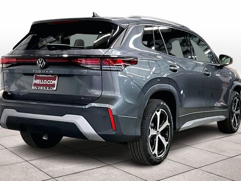 New 2026 Volkswagen Tiguan SE image 4