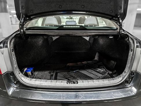 Used 2015 Honda Accord Sport image 8