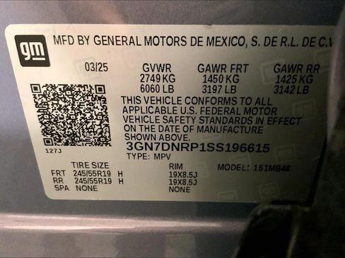 Used 2025 Chevrolet Equinox EV LT FWD image 31