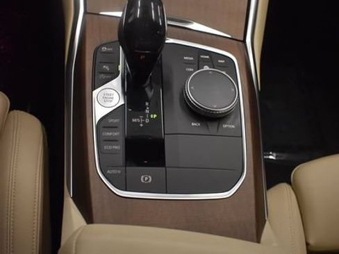Used 2019 BMW 330i xDrive Sedan w/ Convenience Package AWD/4WD image 29